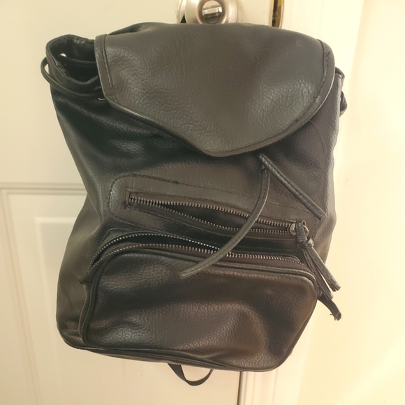 Unisex backpack Great for back to school - Picture 1 of 4